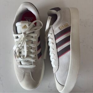 Adidas VL court 3.0 Sneaker Size: 9.5